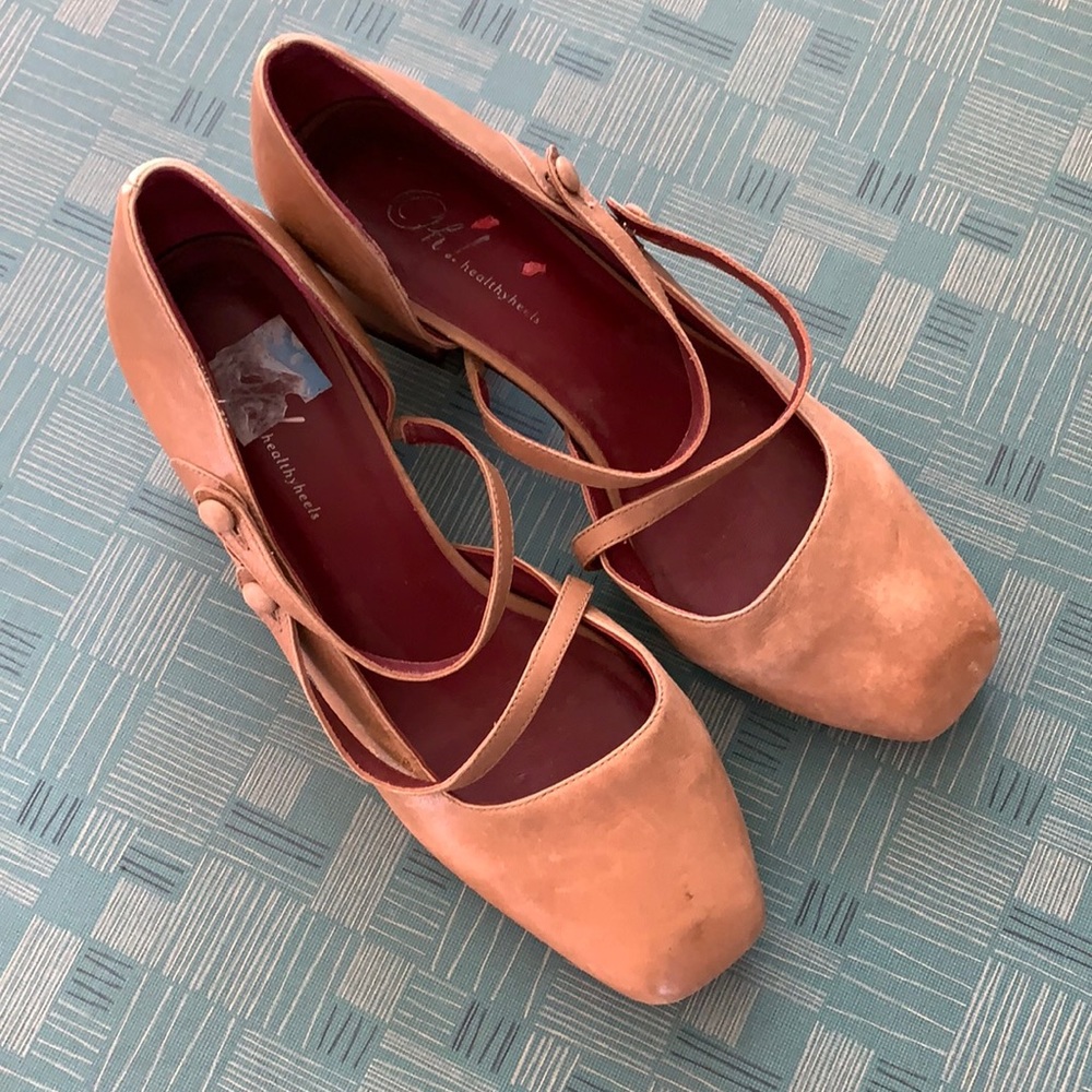 Oh! HealthyHeels Vintage-style block heels